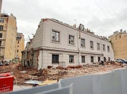 На Малодетскосельском проспекте снесли здание Красноармейского телефонного узла