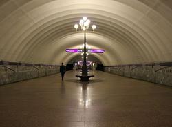 Станция метро "Старая деревня"закрыта