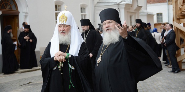 Петербургский митрополит ушел на покой