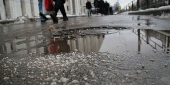 Март в Петербурге: снег и соль
