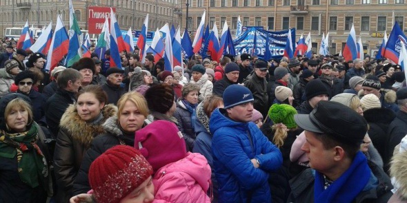В Петербурге в поддержку ввода российских войск в Украину выступали 15 тыс. человек