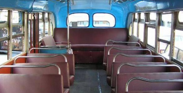 Петербуржцы "скидываются"на автобусы до метро