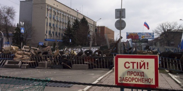В Луганск введены военные машины