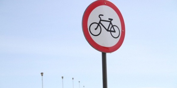 Смольный пообещал протянуть 200 км велодорожек