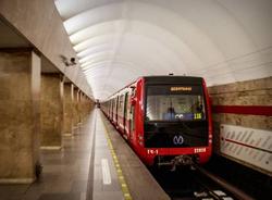 Держатели Единых карт петербуржца стали в 20 раз чаще оплачивать картой проезд в метро