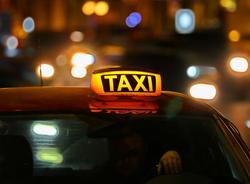 В Госдуме хотят запретить иностранцам работать таксистами