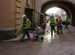 За минувшие сутки в Петербурге с улиц убрали 158,5 кубометров мусора
