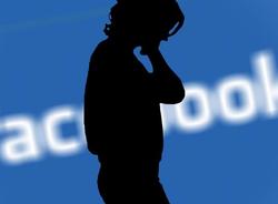 Роскомнадзор пригрозил заблокировать Facebook до конца 2018 года 