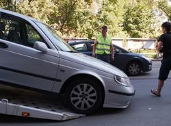 Петербуржцам рассказали, на каких правовых основаниях проводится эвакуация автомобиля на штрафстоянку
