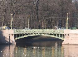 На реставрацию двух Садовых мостов в Петербурге ушло 35 кв.м. золотой фольги