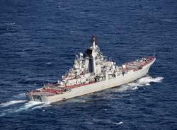 На морской парад в Петербург вышли боевые корабли Северного флота