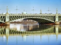 Движение на четырех мостах Петербурга ограничат из-за ремонтных работ