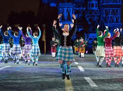 В Таврическом саду все лето будут учить шотландским танцам