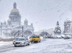 Как дорожные службы Петербурга должны расчищать снег?
