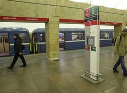 Пресс-секретарь петербургского метро опровергла новость о сокращении числа поездов