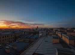 Современный ремонт крыш в Петербурге предотвращает образование сосулек